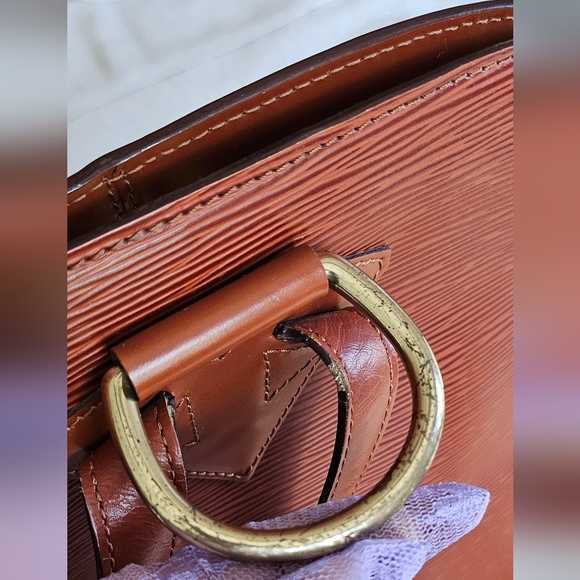 Louis Vuitton Epi Gobelins Backpack - Picture 5 of 16